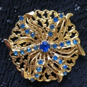 Vintage Royal Blue Shiny Rhinestone Ornate Brooch Gold tone Filigree Floral